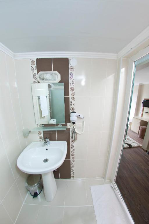 Kalfa Hotel Trabzon Bilik gambar